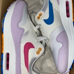 Woman Nike Air Max 1 ‘87